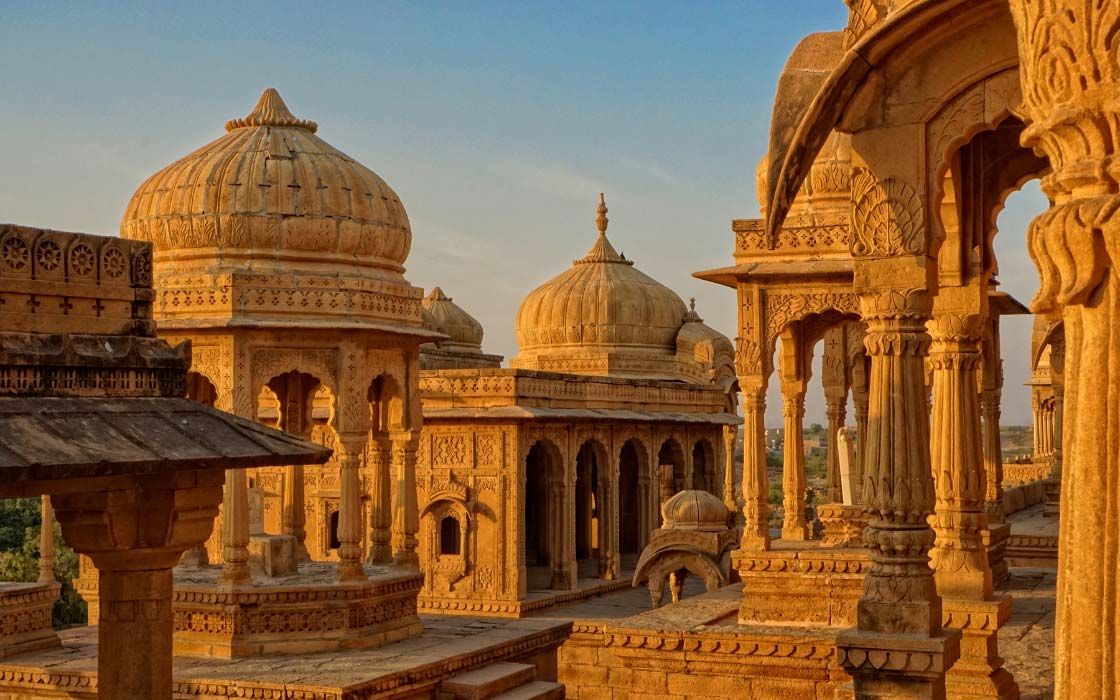 Aufnahme des Tempels Bada Bagh in Indien